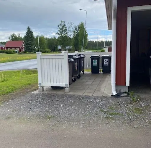 Viihtyisae Itsepalvelumajoitus, Tilava Saunallinen Yksioe 아파트 *